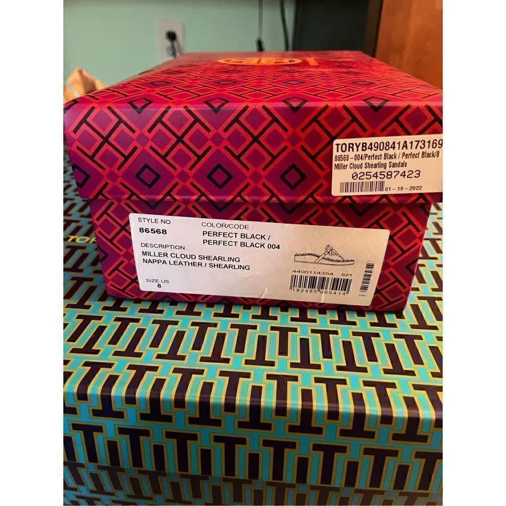 NIB Tory Burch Miller Cloud Shearling Medallion Thong Sandals